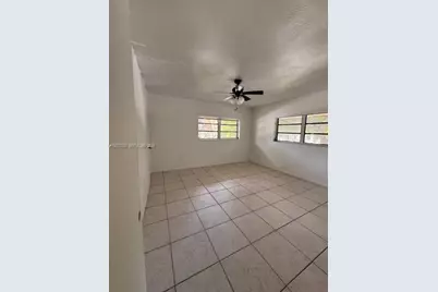 2192 NE 171st St #1, North Miami Beach, FL 33162 - Photo 10