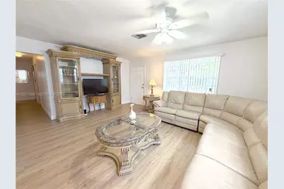 7111 Charleston St, Hollywood, FL 33024 - Photo 2