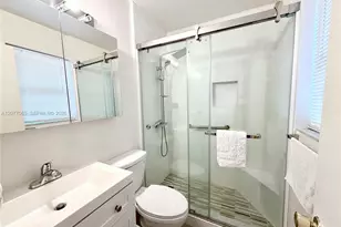 7111 Charleston St, Hollywood, FL 33024 - Photo 10