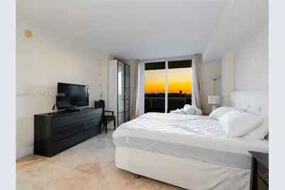 10275 Collins Ave #527, Bal Harbour, FL 33154 - Photo 16