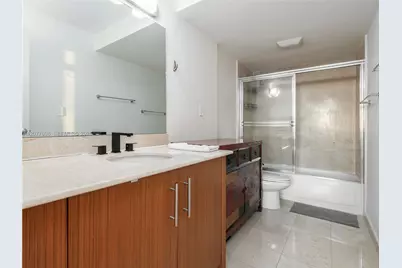 10275 Collins Ave #527, Bal Harbour, FL 33154 - Photo 18