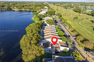 1064 NW 97th Ave, Pembroke Pines, FL 33024 - Photo 44