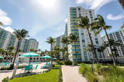 [Address not provided], Hollywood, FL 33019 - Photo 10
