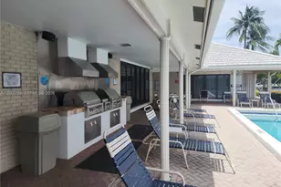 160 Cypress Club Dr, Pompano Beach, FL 33060 - Photo 18
