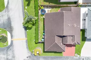 8021 SW 158th Pl, Miami, FL 33193 - Photo 10