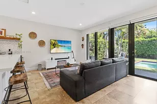 1211 SW 14th Ave, Miami, FL 33135 - Photo 6