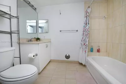 1750 N Bayshore Dr #1203, Miami, FL 33132 - Photo 6