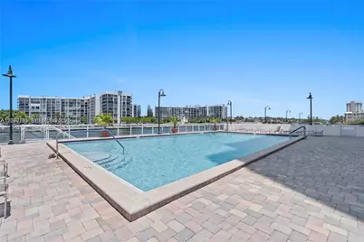 3000 S Ocean Dr #304, Hollywood, FL 33019 - Photo 2