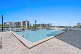 3000 S Ocean Dr, Hollywood, FL 33019 - Photo 2