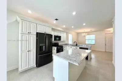 3280 NW 126th Ave, Sunrise, FL 33323 - Photo 8