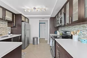 16546 NE 26th Ave, North Miami Beach, FL 33160 - Photo 14