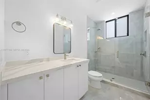 1020 NW 2nd Ave, Hallandale Beach, FL 33009 - Photo 2