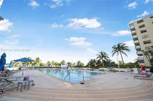 100 Lincoln Rd, Miami Beach, FL 33139 - Photo 12