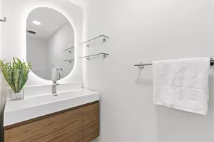 1040 Biscayne Blvd, Miami, FL 33132 - Photo 14