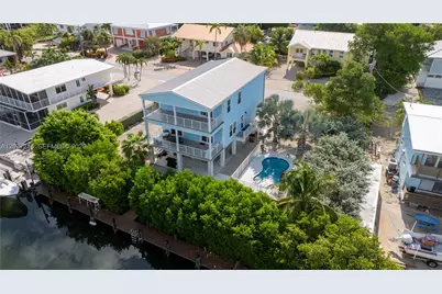 211 S Anglers Dr S, Marathon, FL 33050 - Photo 2