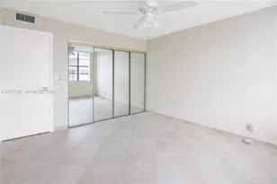 16740 NE 9th Ave, North Miami Beach, FL 33162 - Photo 12