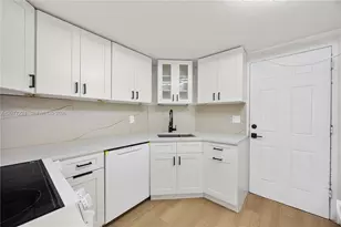 3301 Spanish Moss Terrace, Lauderhill, FL 33319 - Photo 8
