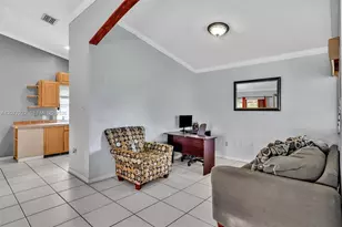 741 SW 100th Terrace, Pembroke Pines, FL 33025 - Photo 6