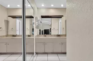 741 SW 100th Terrace, Pembroke Pines, FL 33025 - Photo 14