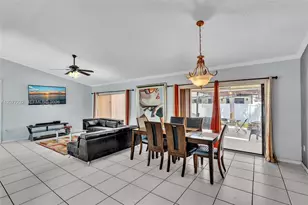 741 SW 100th Terrace, Pembroke Pines, FL 33025 - Photo 12
