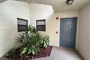 1525 Lake Crystal Dr, West Palm Beach, FL 33411 - Photo 2