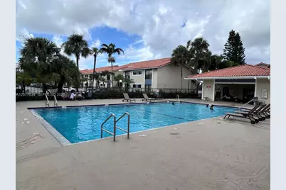 1525 Lake Crystal Dr #D, West Palm Beach, FL 33411 - Photo 14