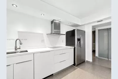 19380 Collins Ave #905, Sunny Isles Beach, FL 33160 - Photo 2