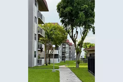 1121 SW 122nd Ave #107-2, Miami, FL 33184 - Photo 46
