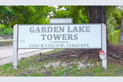 1121 SW 122nd Ave #107-2, Miami, FL 33184 - Photo 1