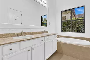 8527 NW 39th Ct, Cooper City, FL 33024 - Photo 28