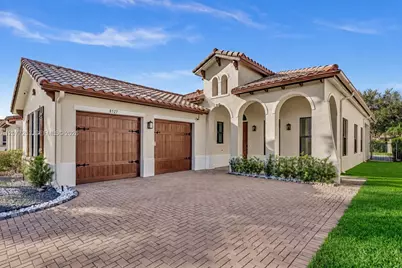 8527 NW 39th Ct, Cooper City, FL 33024 - Photo 2