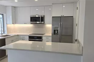 226 Seaview Dr, Key Biscayne, FL 33149 - Photo 6