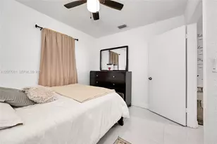 2420 NW 22nd Rd, Fort Lauderdale, FL 33311 - Photo 20