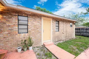 2420 NW 22nd Rd, Fort Lauderdale, FL 33311 - Photo 2