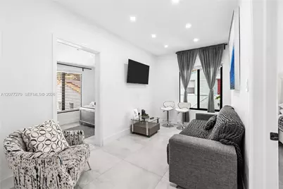 52 NE 47th St, Miami, FL 33137 - Photo 24