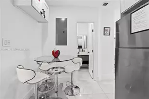 52 NE 47th St, Miami, FL 33137 - Photo 28