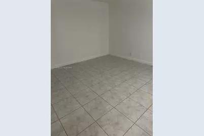 270 Layne Blvd #114, Hallandale Beach, FL 33009 - Photo 4