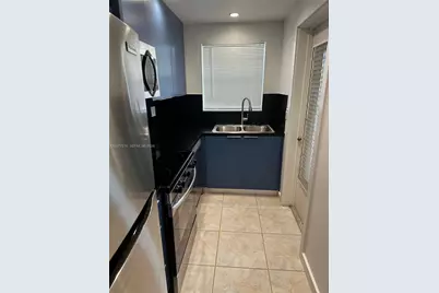 270 Layne Blvd #114, Hallandale Beach, FL 33009 - Photo 2