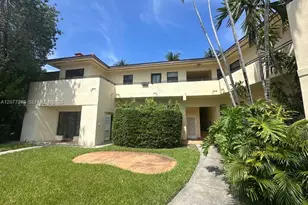 32 Camden Dr, Bal Harbour, FL 33154 - Photo 2