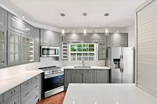 6473 Sunset Dr, South Miami, FL 33143 - Photo 4