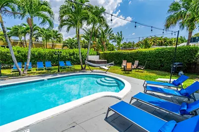 437 NE 107th St, Miami, FL 33161 - Photo 28