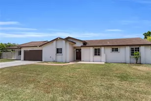 18600 SW 127th Pl, Miami, FL 33177 - Photo 4