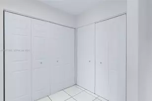 18600 SW 127th Pl, Miami, FL 33177 - Photo 24