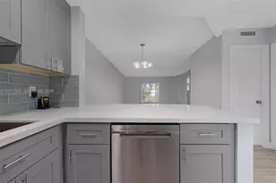 2731 NE 14th St Causeway, Pompano Beach, FL 33062 - Photo 14