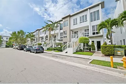 10305 NW 63rd Ter #105, Doral, FL 33178 - Photo 2