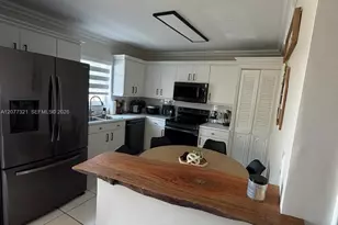 8310 SW 154th Ave, Miami, FL 33193 - Photo 6