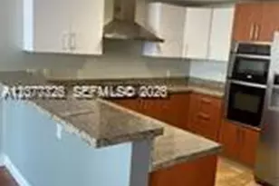 170 SE 14th St, Miami, FL 33131 - Photo 34