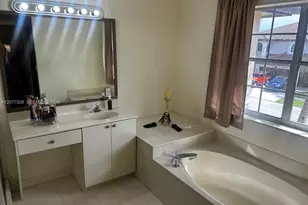 2386 SW 183rd Terrace, Miramar, FL 33029 - Photo 16