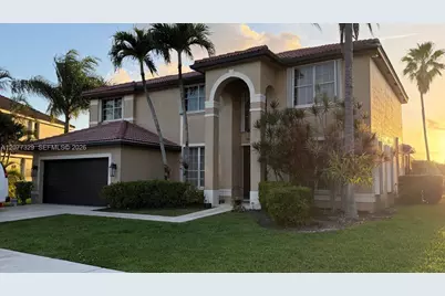 2386 SW 183rd Ter, Miramar, FL 33029 - Photo 2