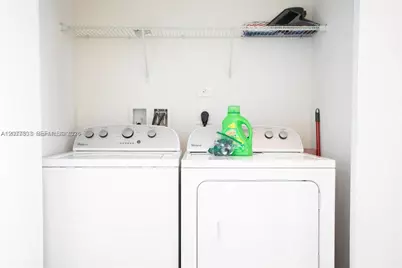 999 SW 1st Ave #1906, Miami, FL 33130 - Photo 16